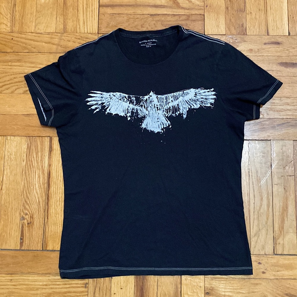 Banana Republic Black Bird tshirt